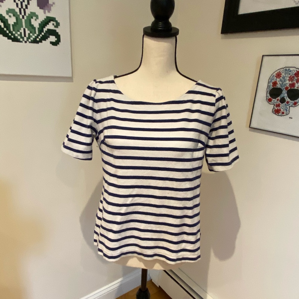 *LAST CHANCE* * Old Navy Striped Top (6.27.20)